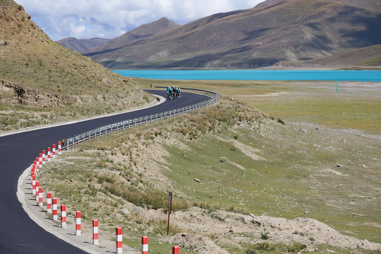 Epic Tibet – Ride to Everest Base Camp photo 14